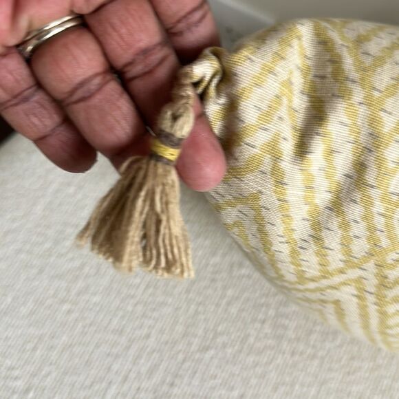 Lace field Designs Pillow Decor Bundle (2) - Picture 3 of 9